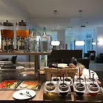 Conti - Partner Of Sorat מלון 4*