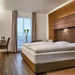 מלון Conti - Partner Of Sorat 4*