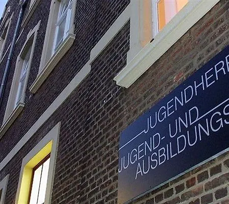 Conti - Partner Of Sorat 4*