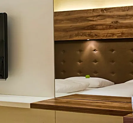 Conti - Partner Of Sorat Hotell Duisburg