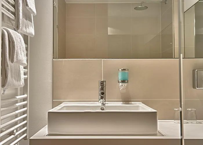 Conti - Partner Of Sorat Hotel