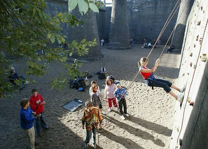 Conti - Partner Of Sorat Hotel